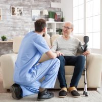 old-man-with-mental-health-recognise-his-doctor-in-Q62FKA5-scaled-1